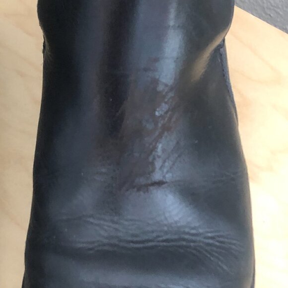 Danso Bonita Heeled Ankle Bootie - Picture 8 of 13